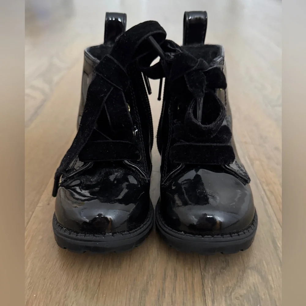 H&M Baby Patent Black Boots 4.5 | Velvet Lace Zip Warm Lined Combat Booties